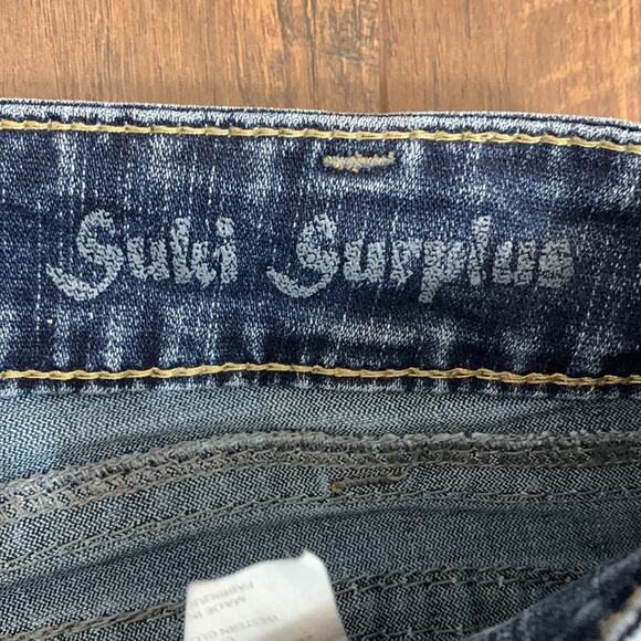Silver Jeans Suki Surplus Thick Stitched Back Flap Pockets Boot Cut Jeans - Picture 3 of 9